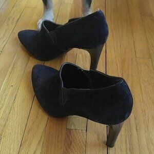 Franco Sarto women's black suede heels - 9